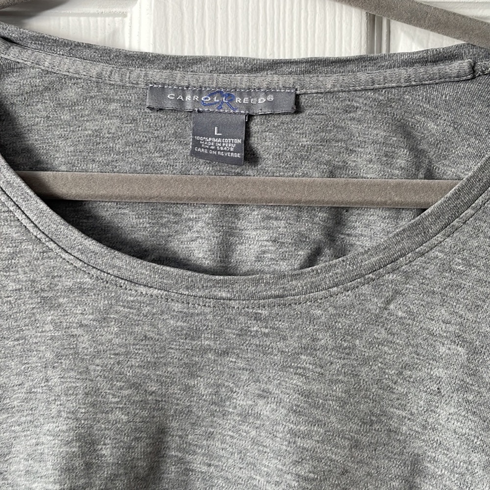 Carroll Reed tee🤍 - Picture 2 of 3